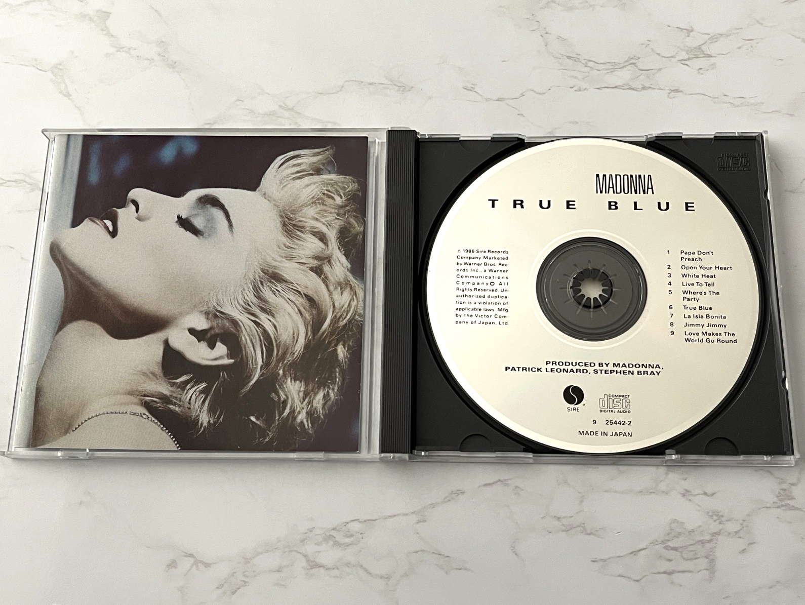 Madonna – True Blue