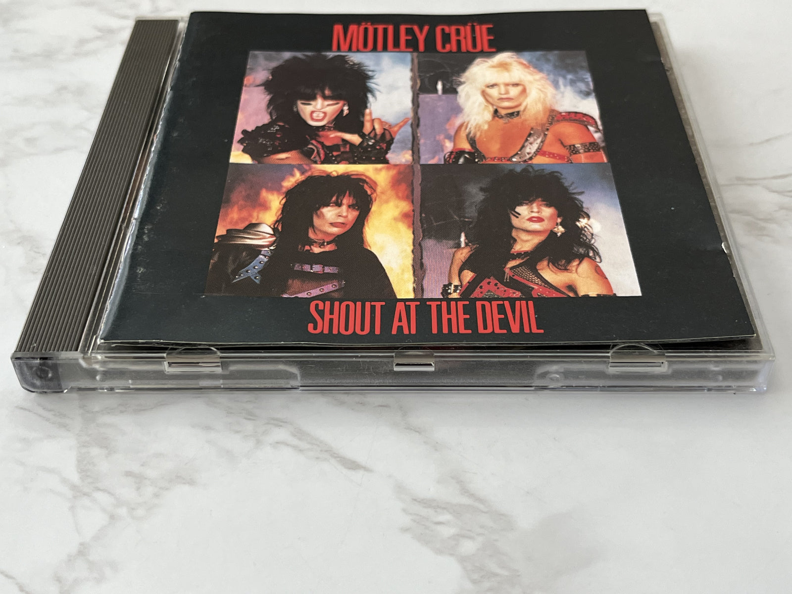 Motley Crue – Shout At The Devil [GERMAN PRESS]