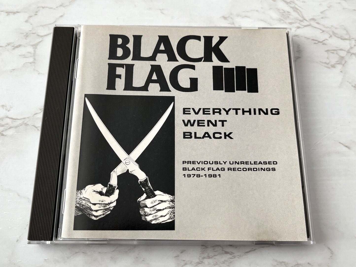 Black Flag – Everything Went Black