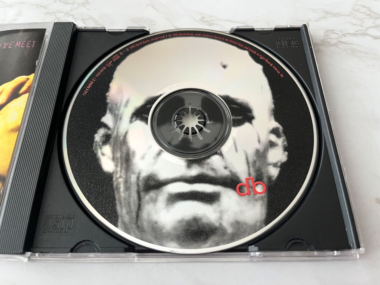 David Bowie – Strangers When We Meet (1995)