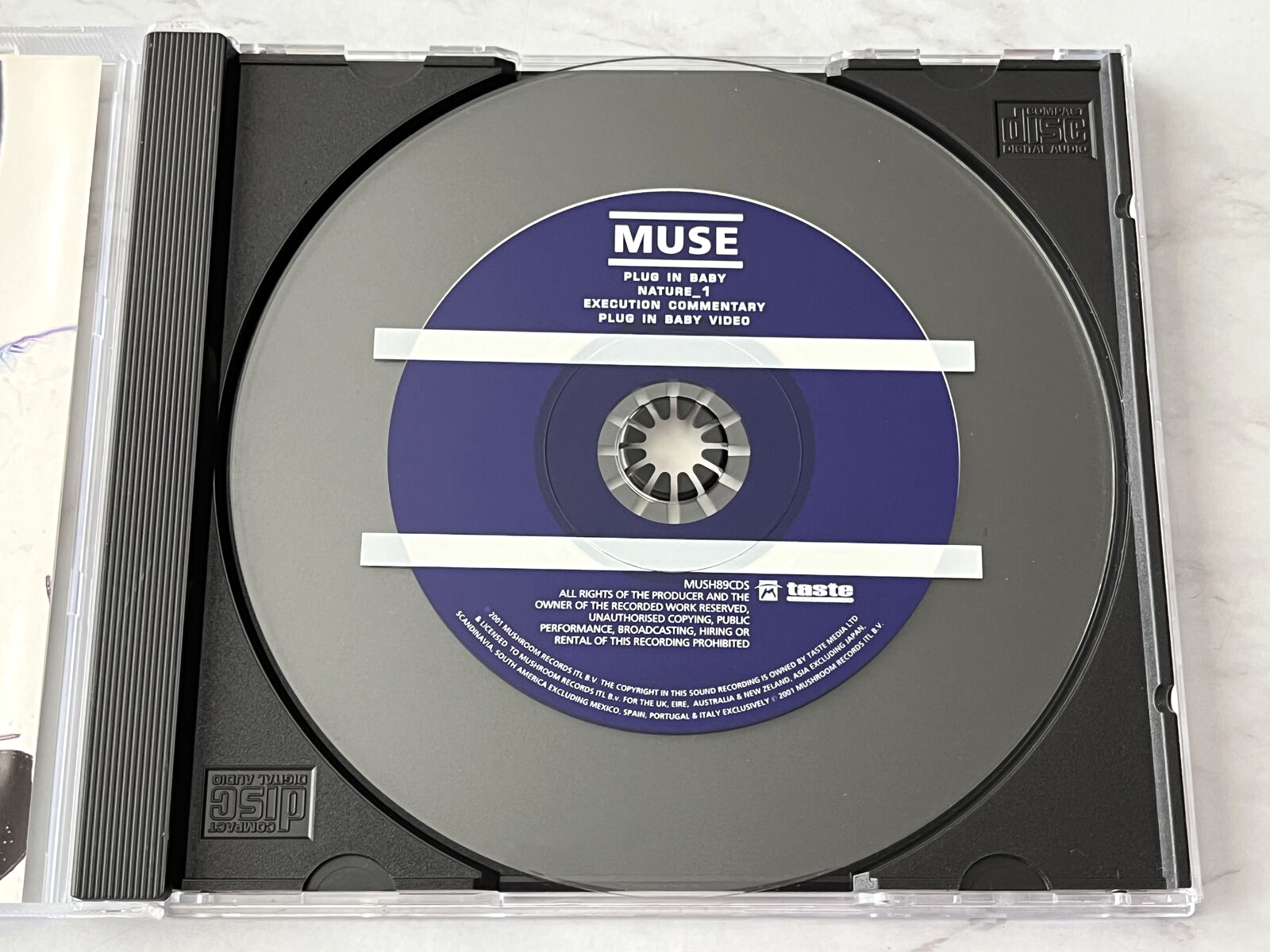Muse – Plug In Baby (2001)