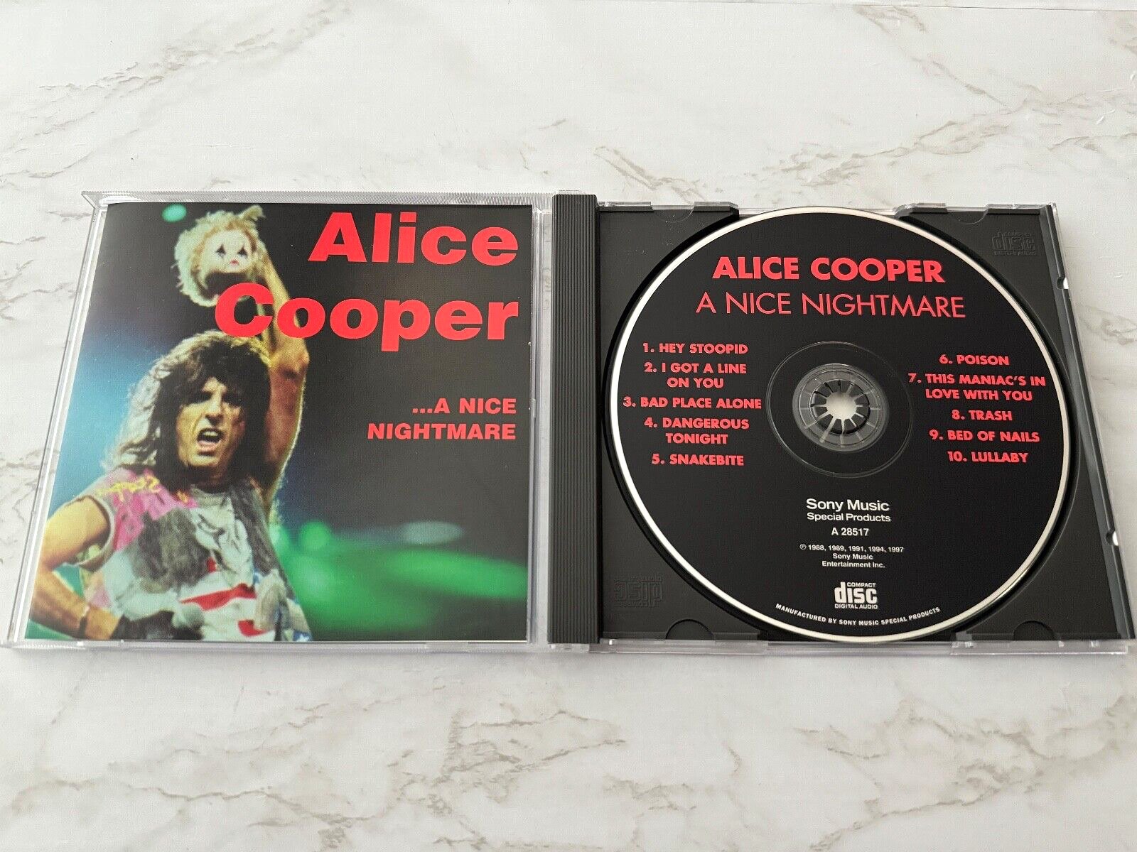 Alice Cooper – A Nice Nightmare (1997)