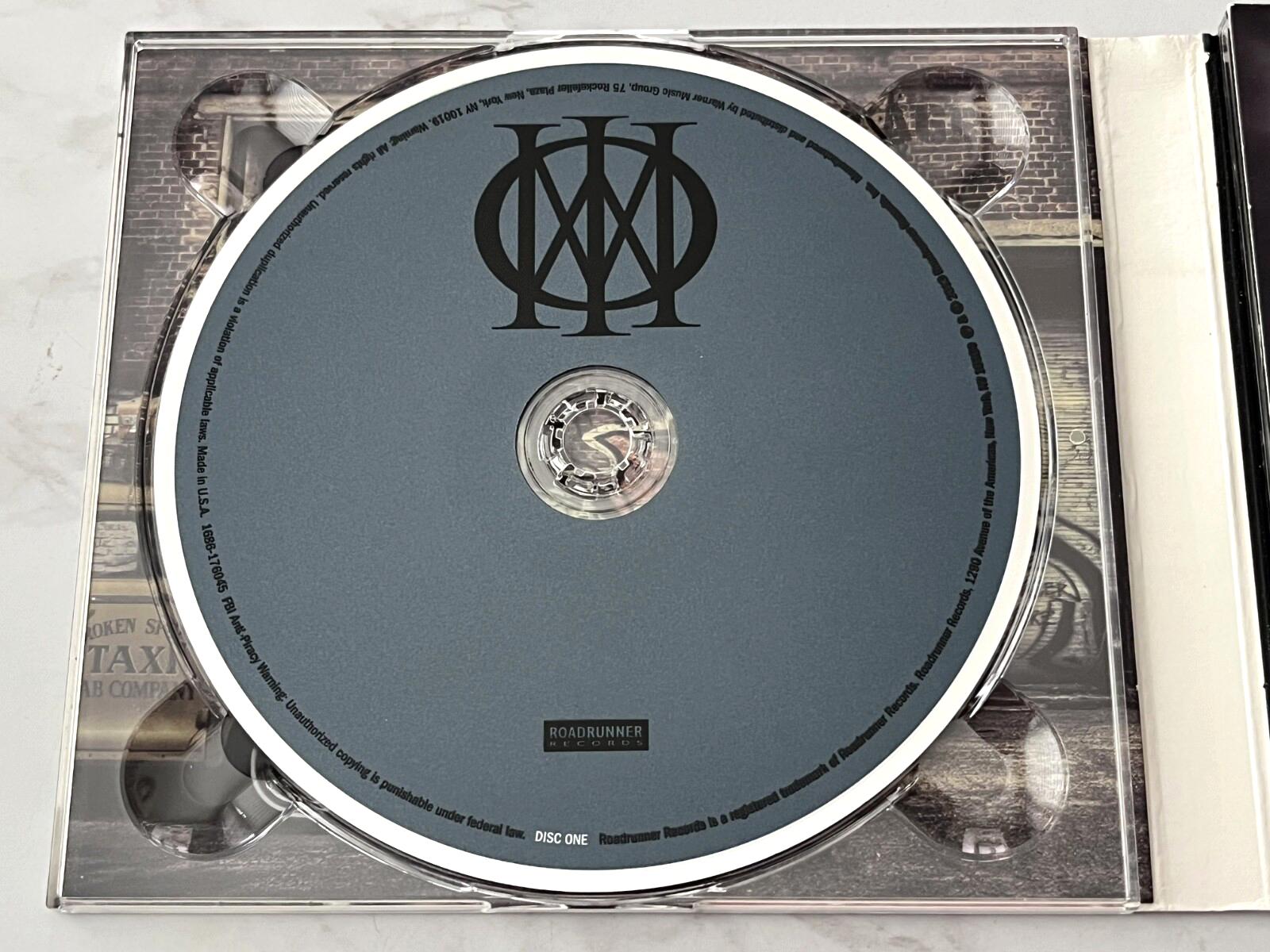 Dream Theater – Dream Theater (Digipak, CD/DVD) (2013)