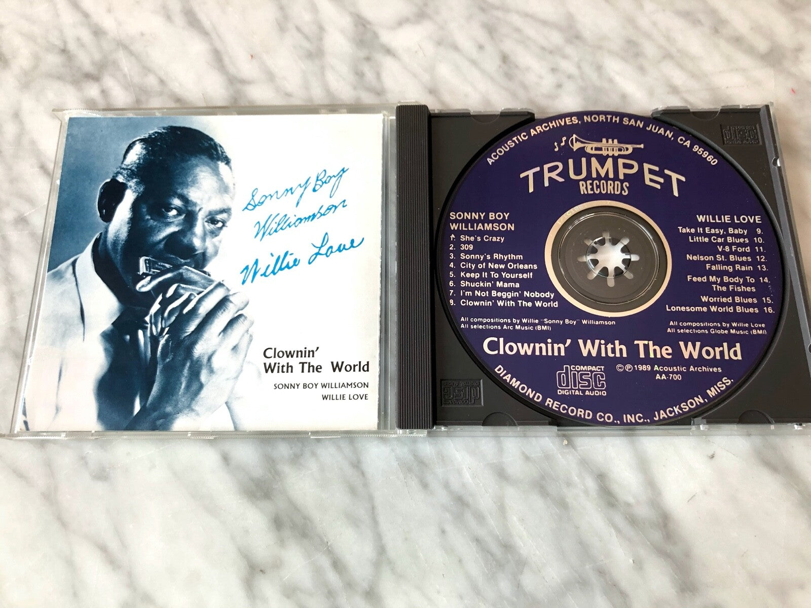 Willie Love, Sonny Boy Williamson – & Willie Love Clownin' With The World (1989)