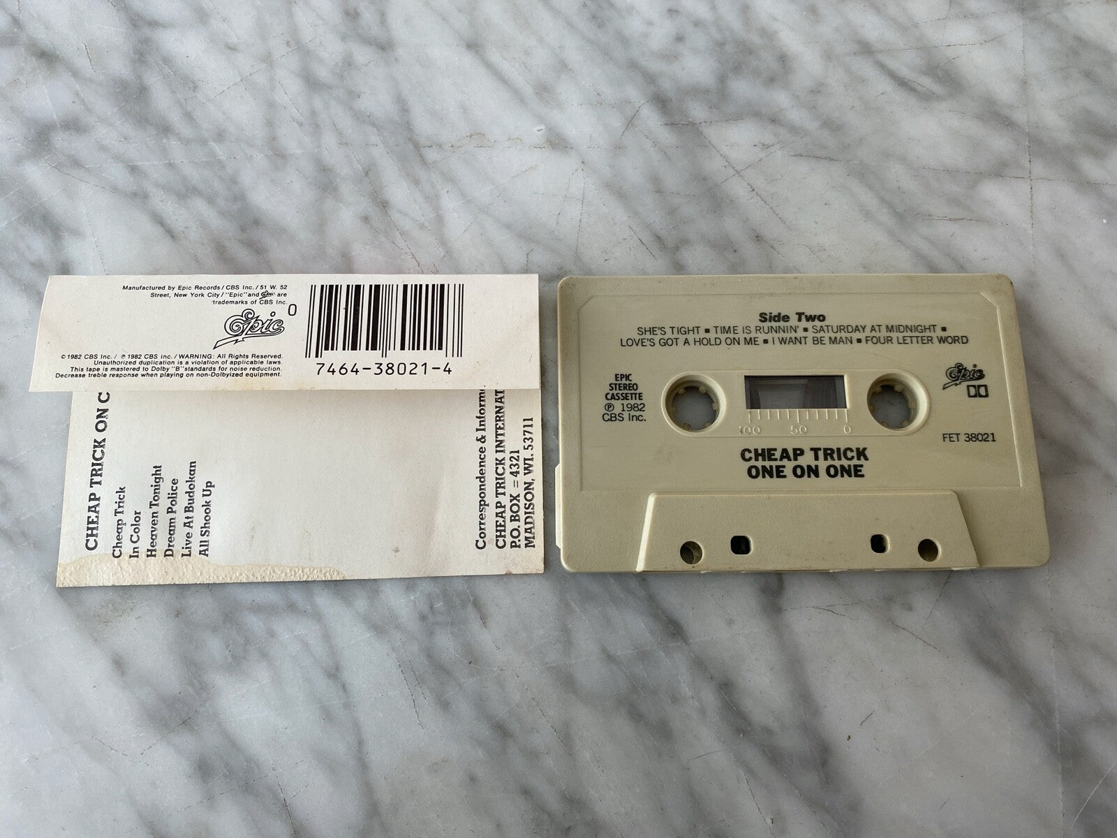 Cheap Trick – One On One (1982)
