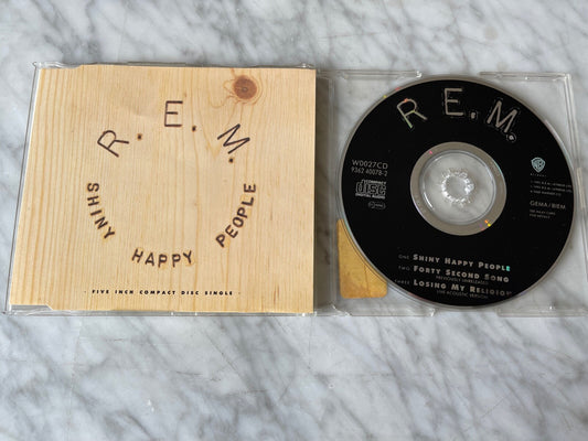 R.E.M. – Shiny Happy People (1991)