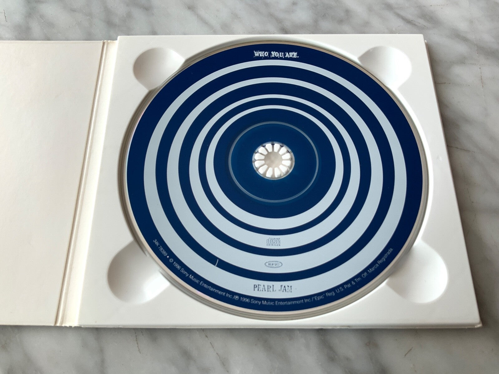 Pearl Jam – Who Are You (Digipak) (1996)