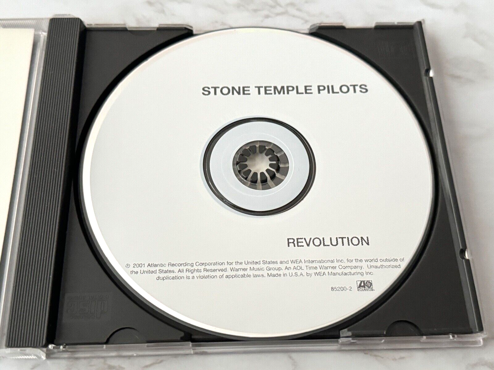 Stone Temple Pilots – Stone Temple Revolution (2001)