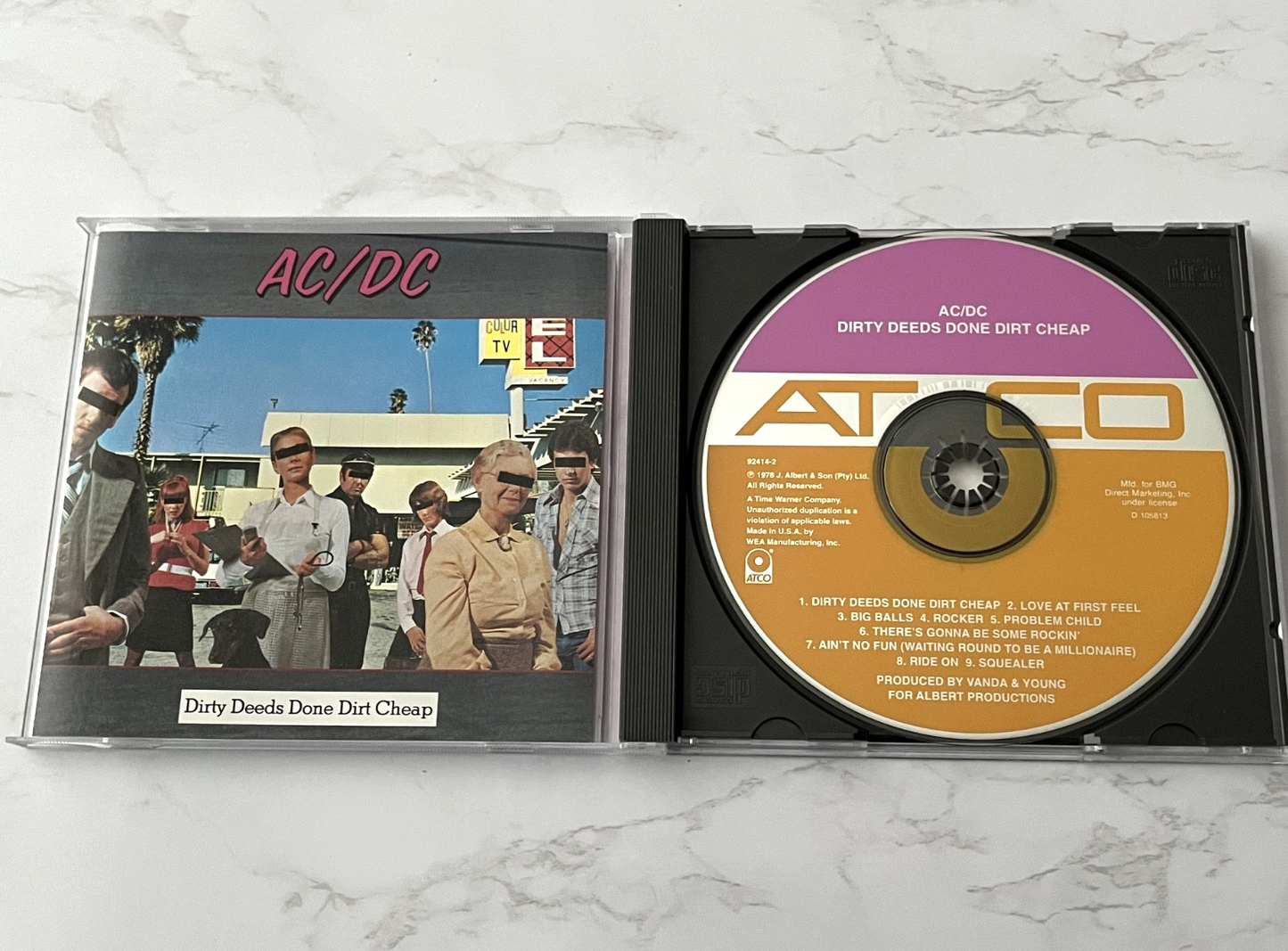 AC/DC – Dirty Deeds Done Dirt Cheap