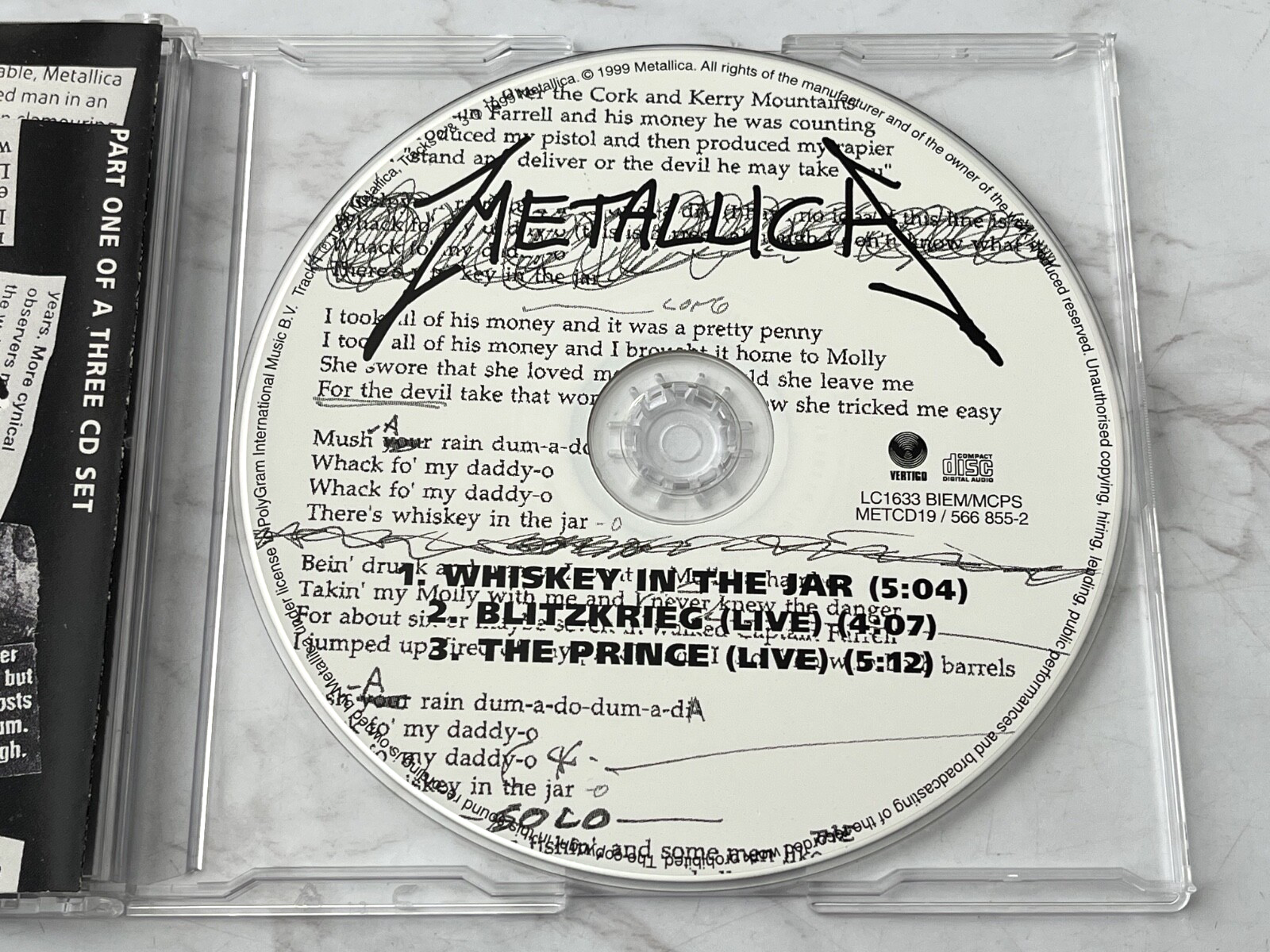 Metallica – Whiskey In The Jar (1999)