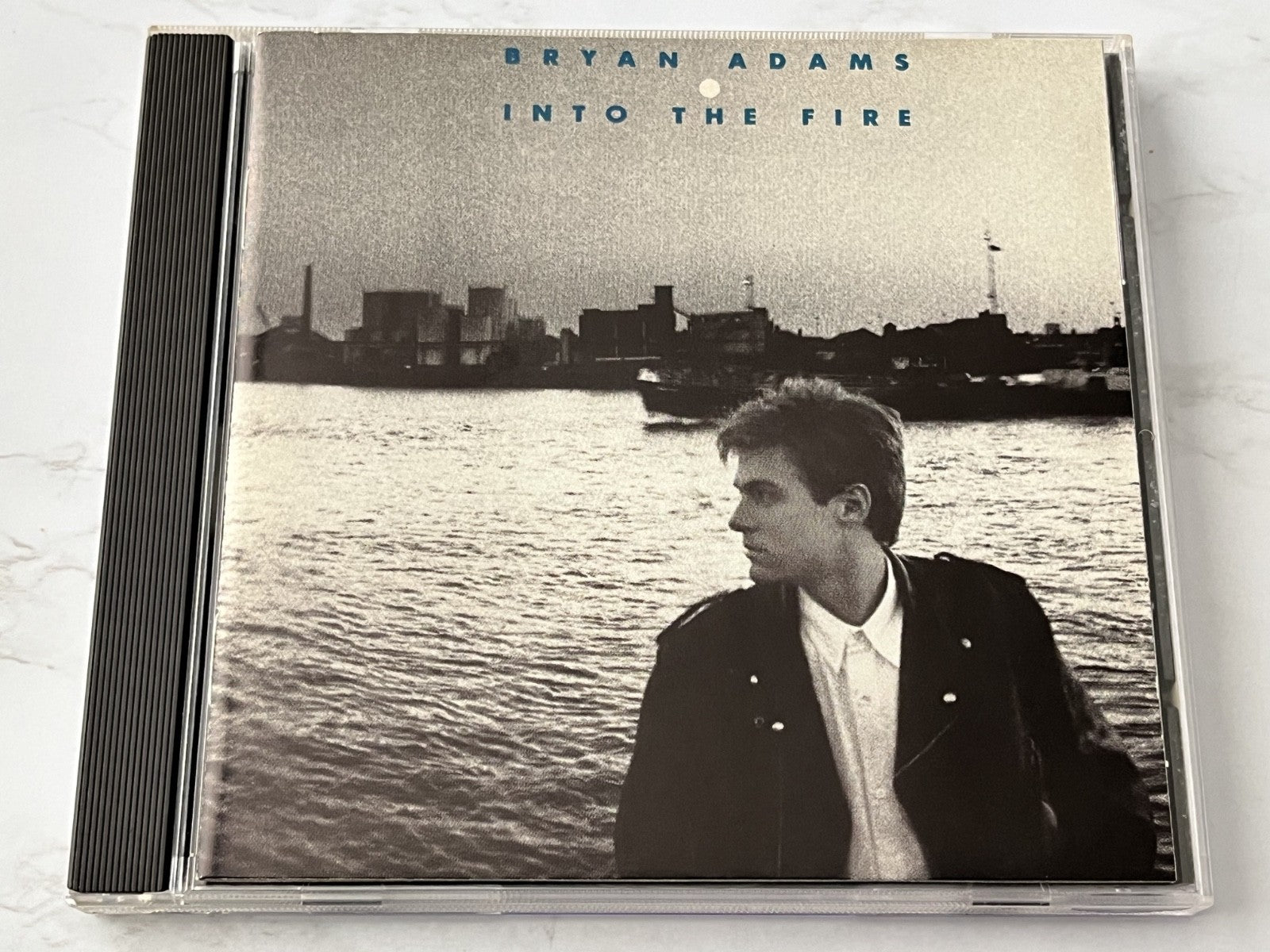 Bryan Adams – Into The Fire
