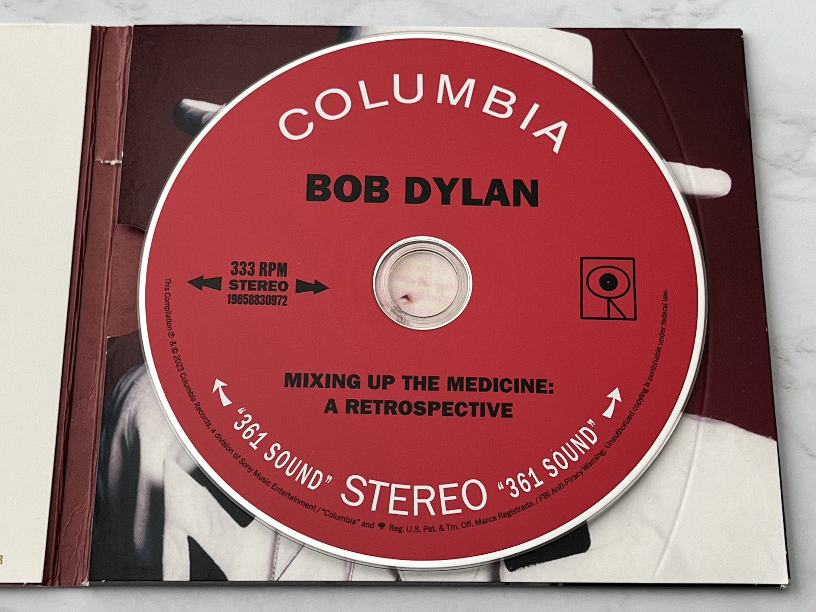 Bob Dylan – Mixing Up The Medicine / A Retrospective (Digipak) (2023)
