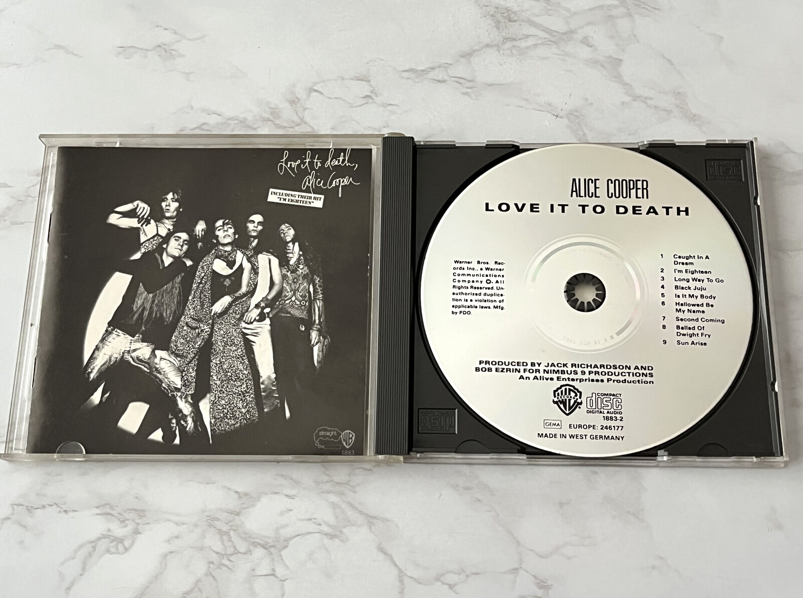Alice Cooper – Love It To Death (1987) [GERMAN PRESS]