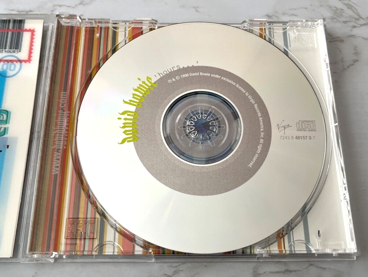 David Bowie – Hours (1999)
