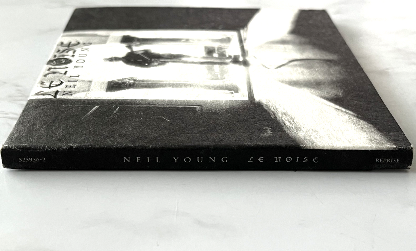 Neil Young – Le Noise (Digipak) (2010)