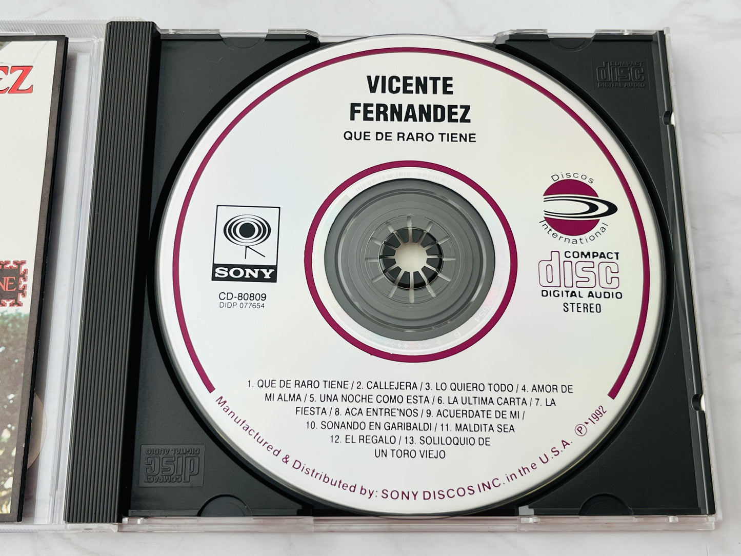 Vicente Fernandez – Que De Tiene (1994)