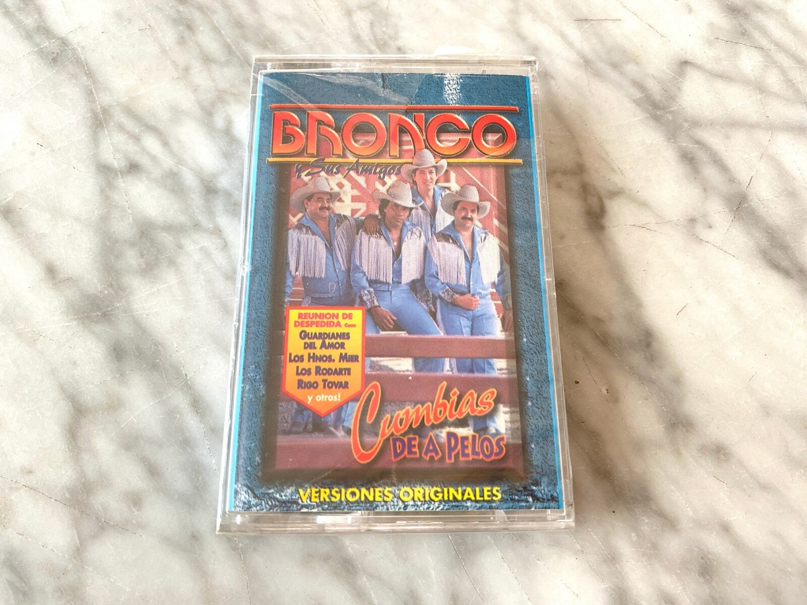 Bronco – Y Sus Amigos Cumbia De A Pelos