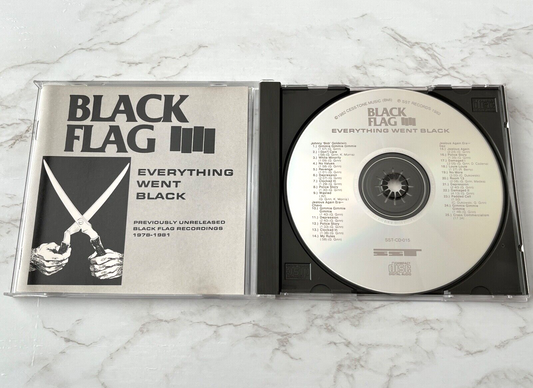 Black Flag – Everything Went Black