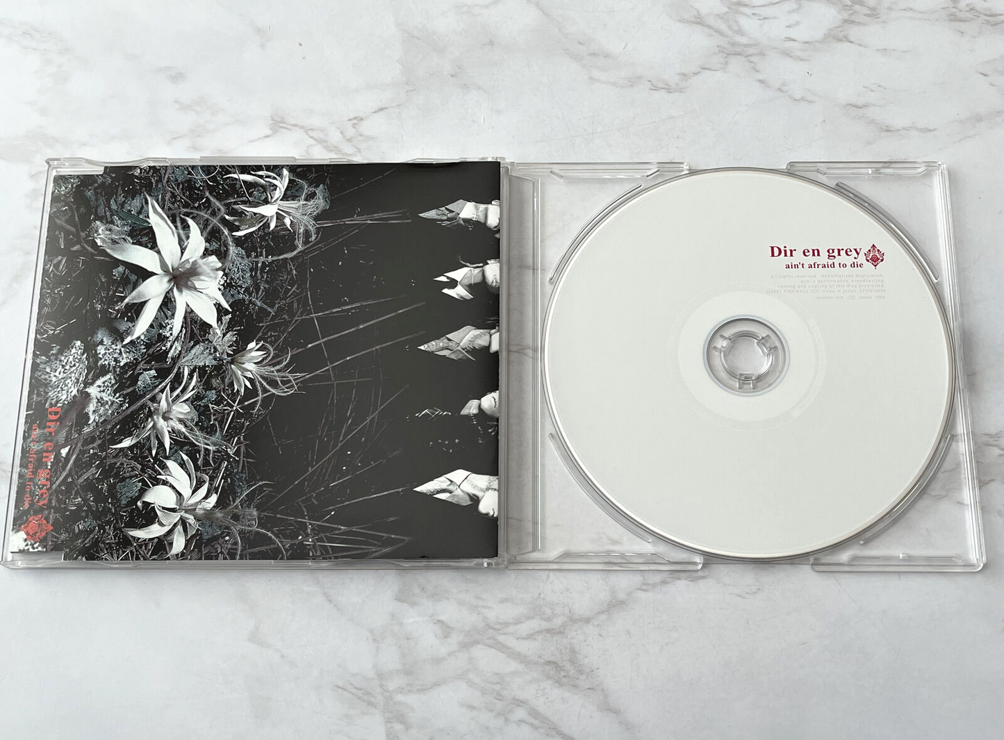Dir en Grey – Ain't Afraid To Die (Maxi Single) (2001) [JAPAN PRESS]