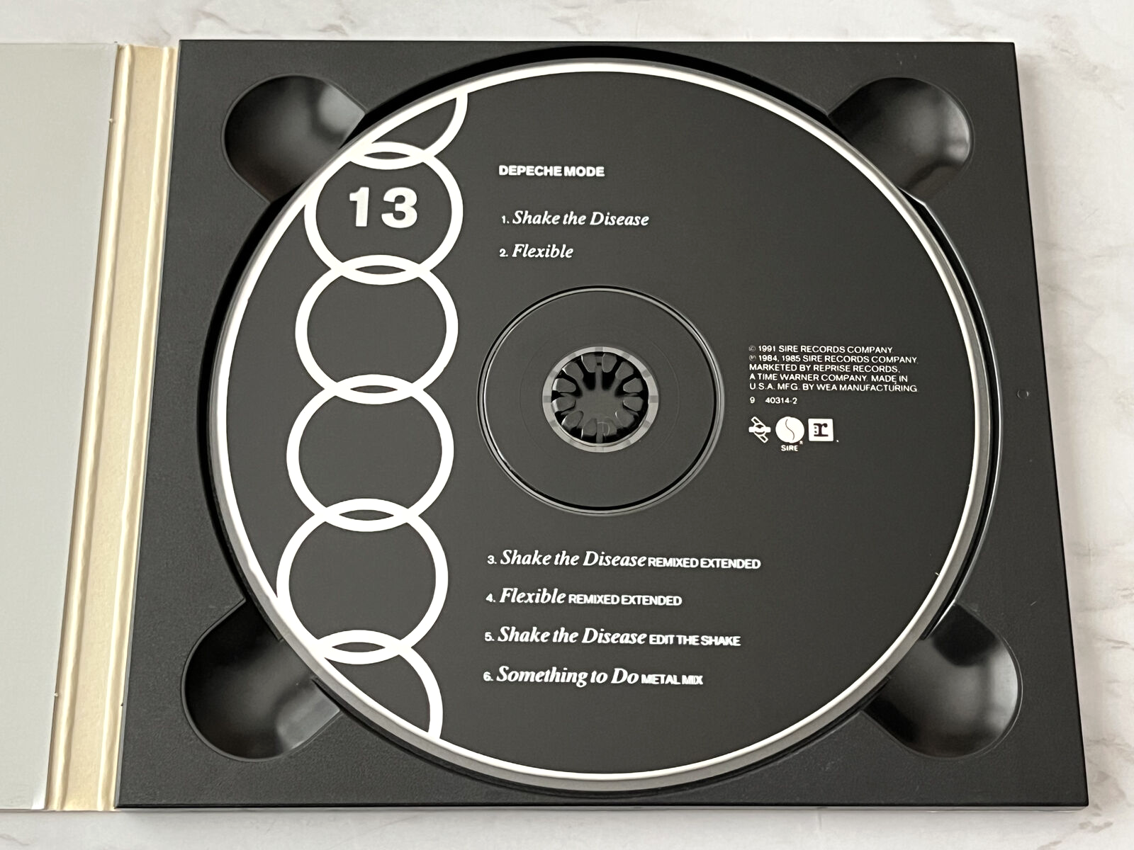 Depeche Mode – Depeche Shake The Disease (Digipak)