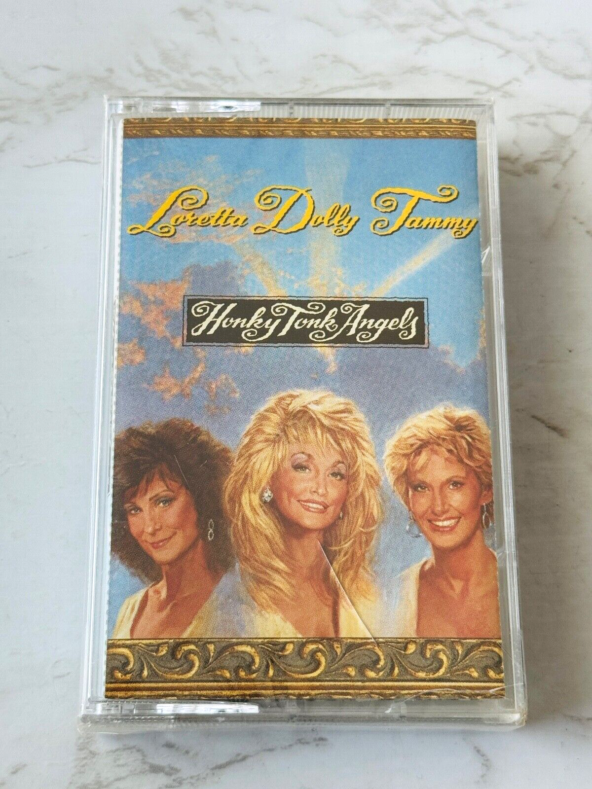 Dolly Parton, Loretta Lynn & Tammy Wynette – Loretta Lynn Honky Tonk Angels (1993)