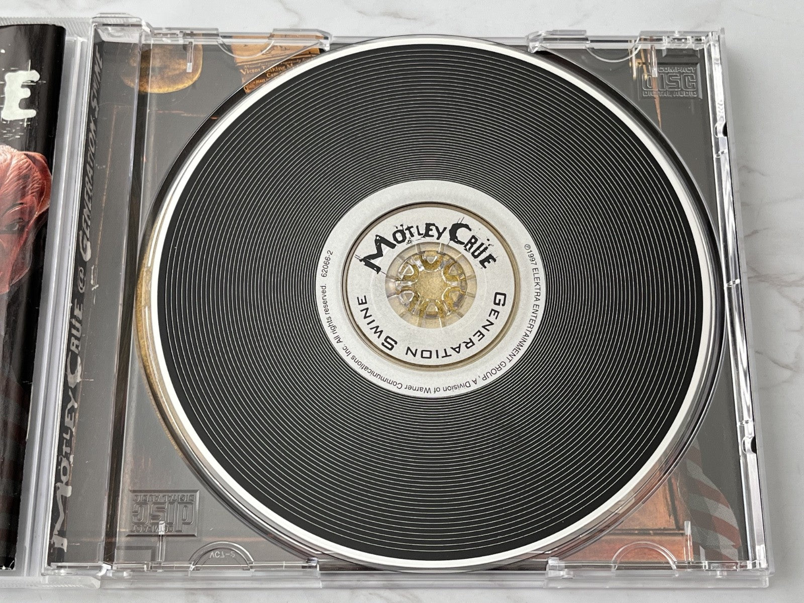 Motley Crue, Mötley Crüe – Generation Swine (1997)