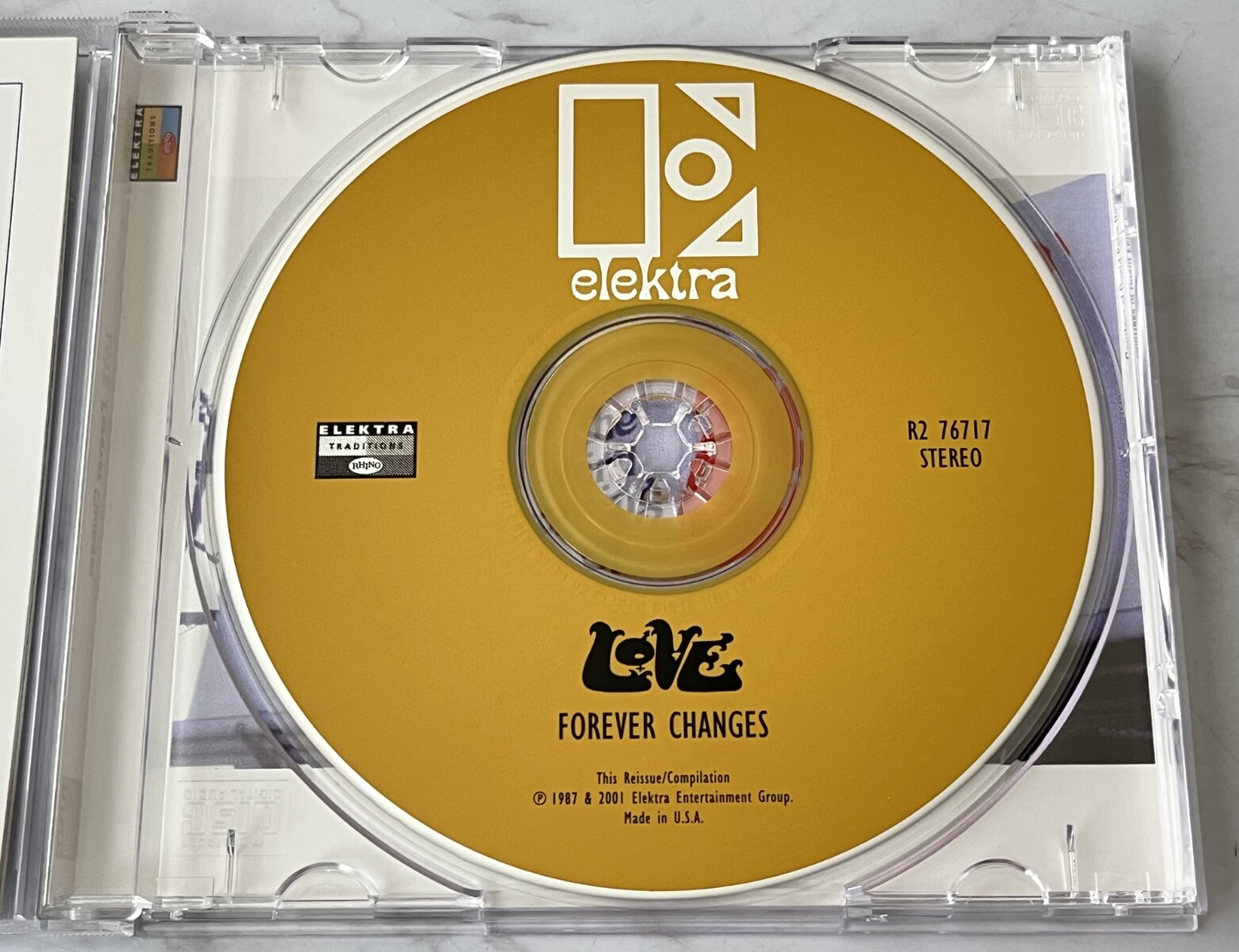 Love – Forever Changes (2001)