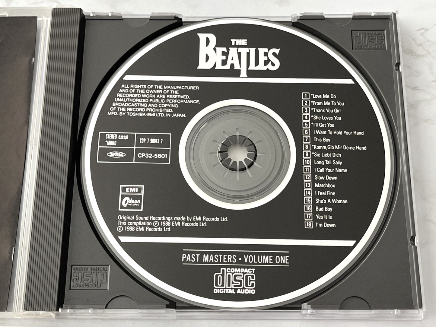 The Beatles – Past Masters Volume One [JAPAN PRESS]