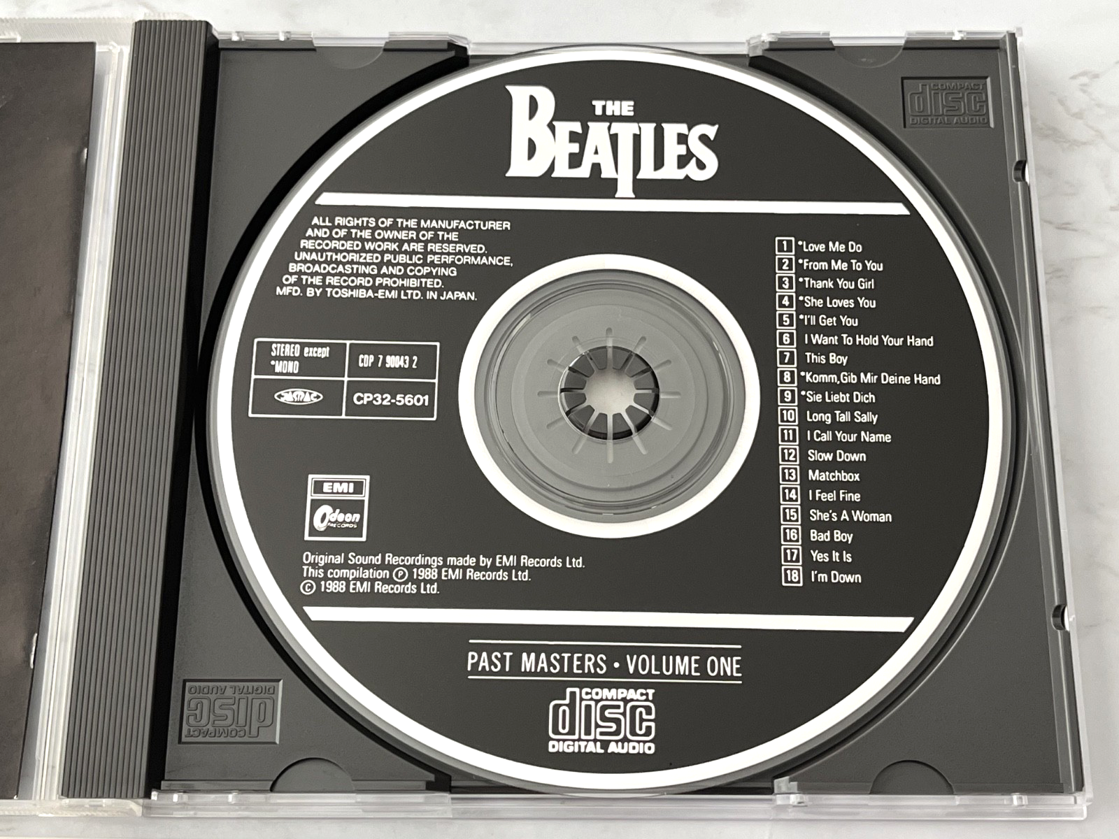 The Beatles – Past Masters Volume One [JAPAN PRESS]