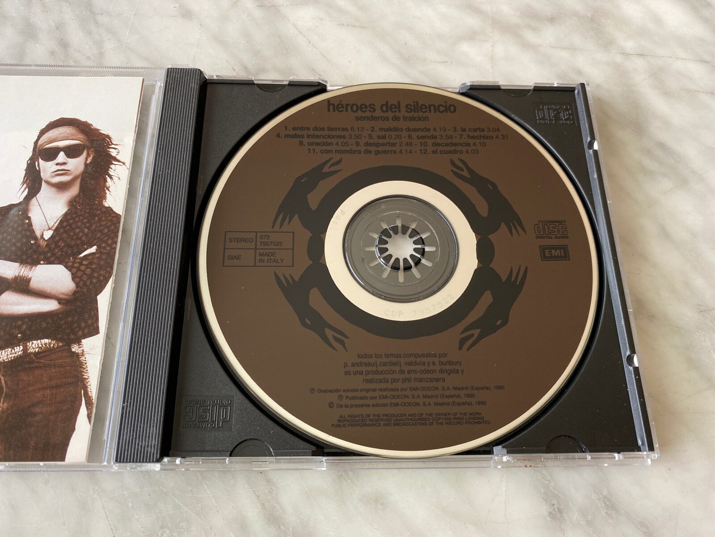 Heroes Del Silencio – Senderos De Traicion (1990)