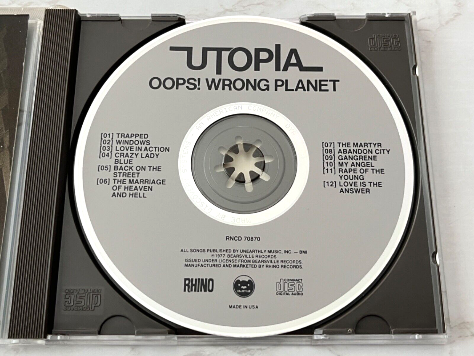 Utopia – Oops Wrong Planet (1987)