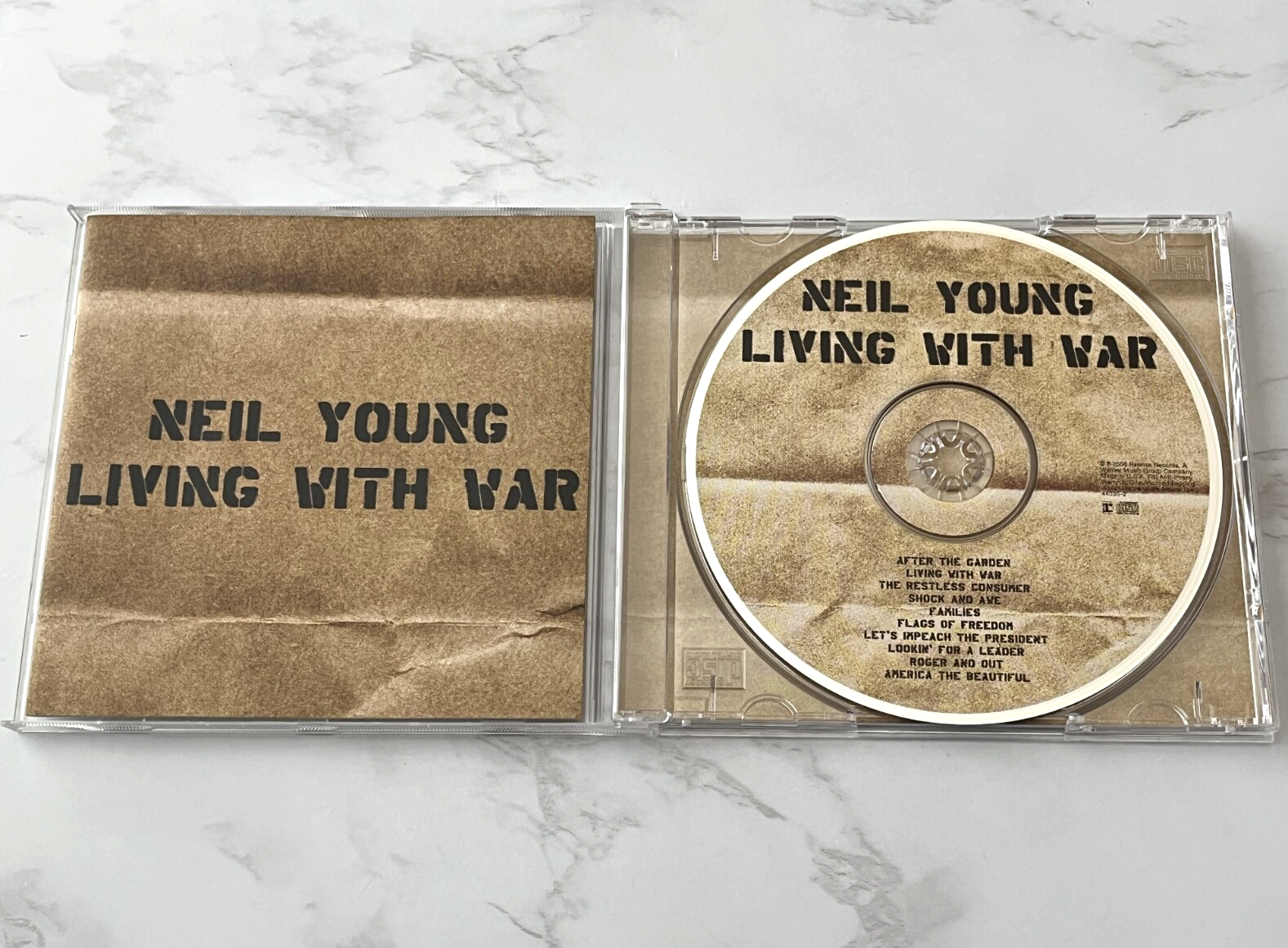 Neil Young – Living With War (2006)