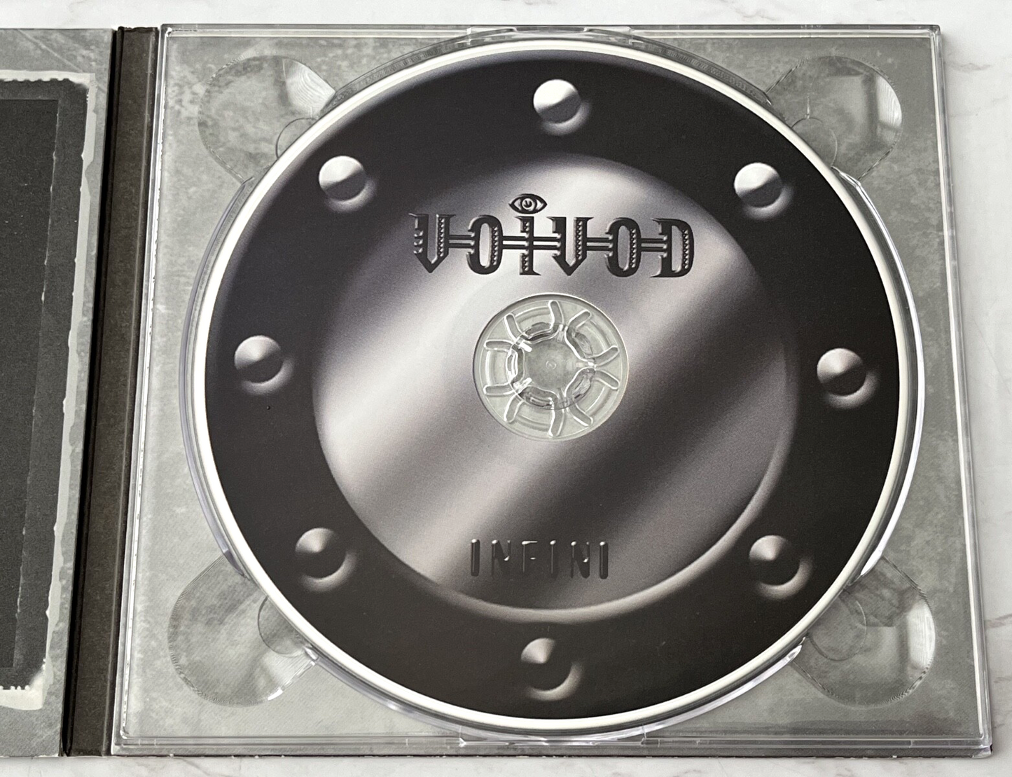Voivod – Infini (Digipak) (2009)
