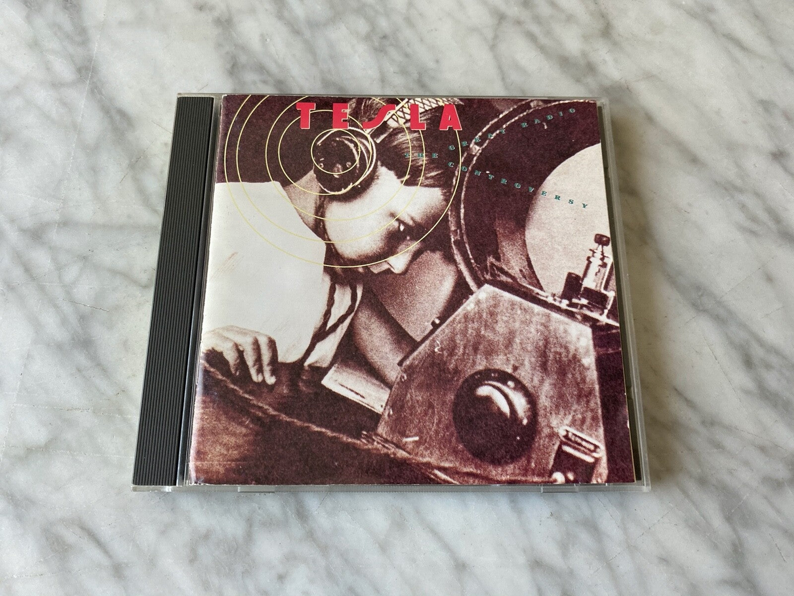 Tesla – The Great Radio Controversy
