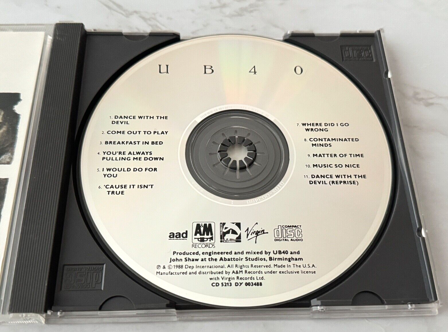 UB40 – Ub40