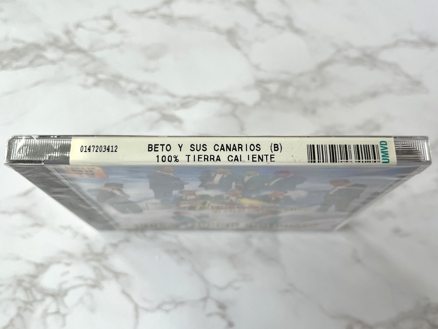 Beto Y Sus Canarios – 100% Tierra Caliente (2004)