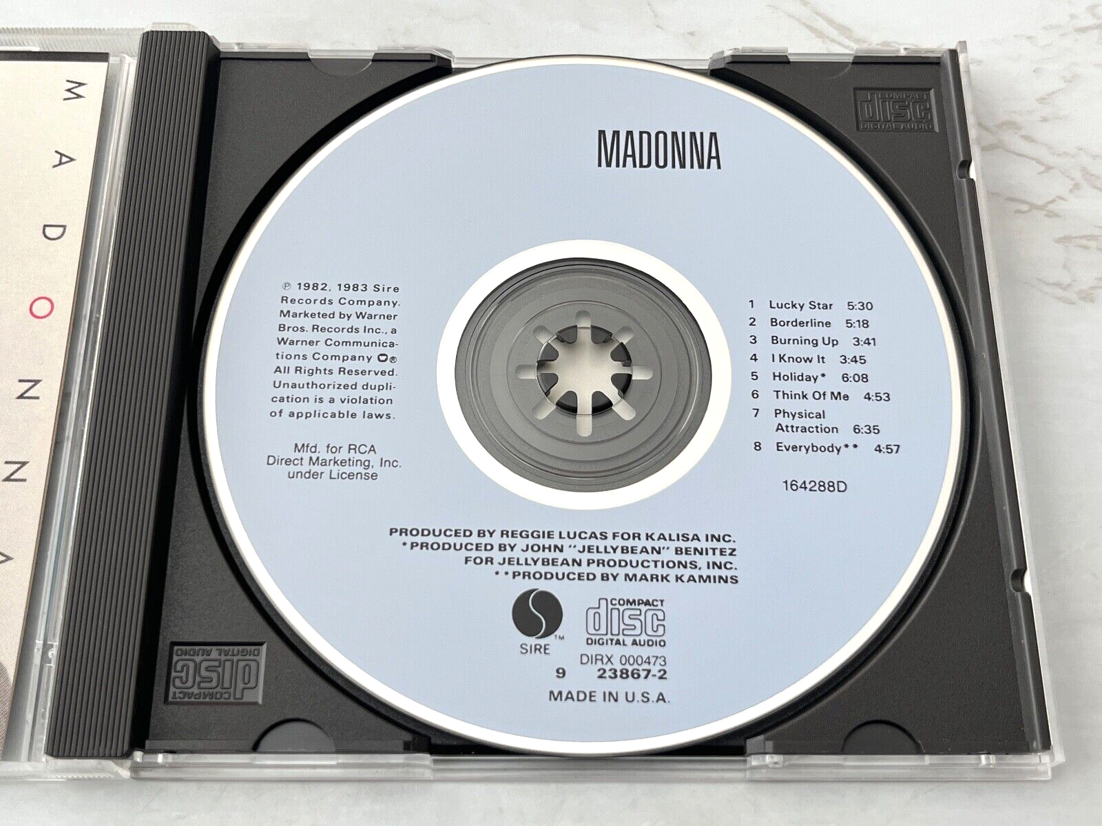 Madonna – Madonna