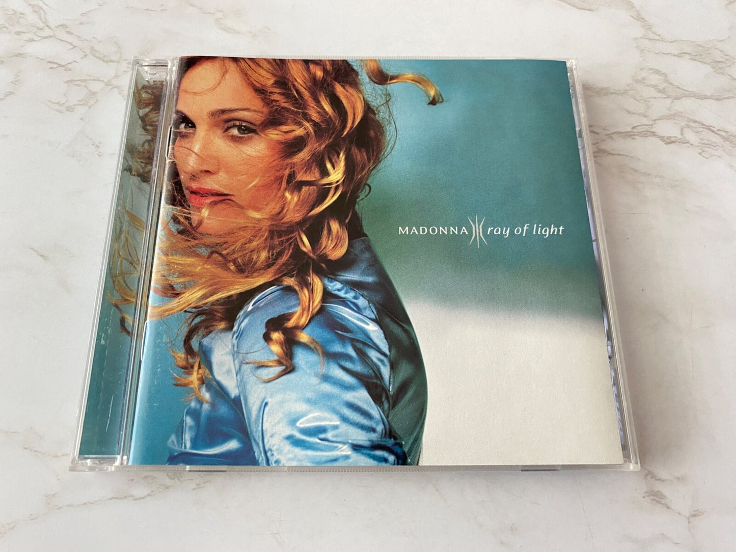 Madonna – Ray Of Light (1998)