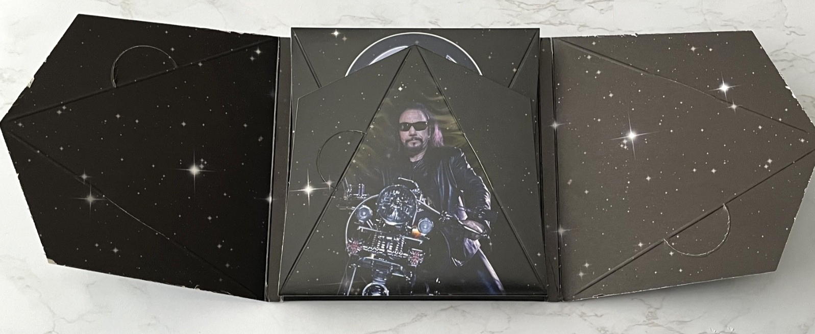 Ace Frehley – Anomaly (2009)
