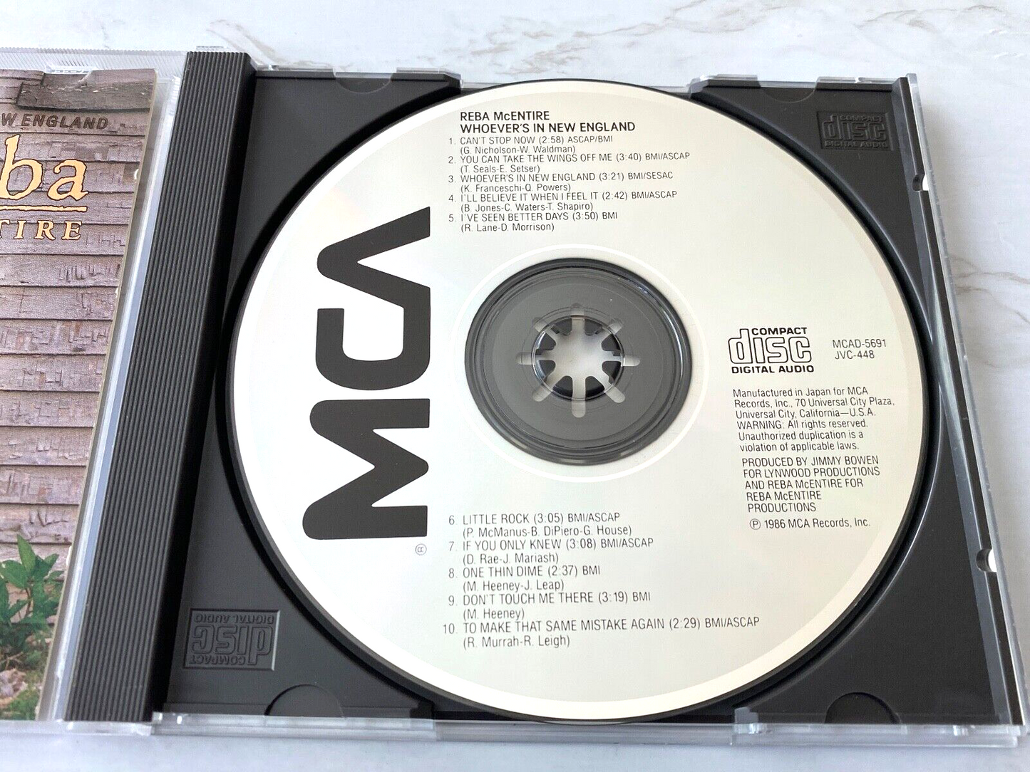 Reba McEntire – Whoever's In New England (1986) [JAPAN PRESS]