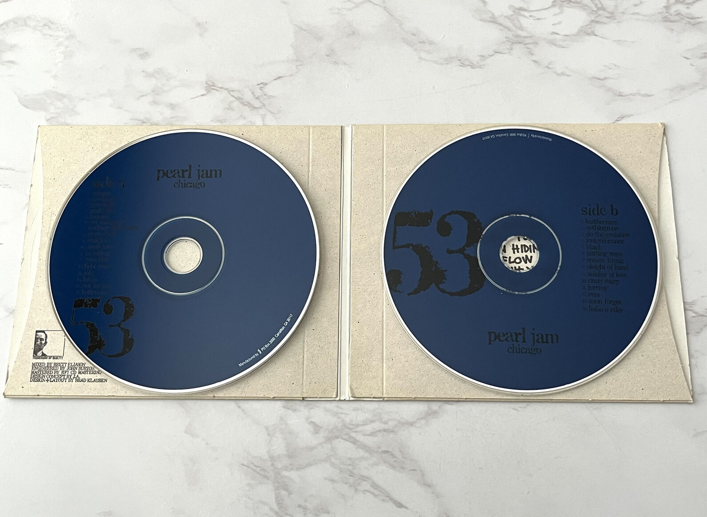 Pearl Jam – Chicago Illinois October 9, 2000 2 (Digipak) (2001)