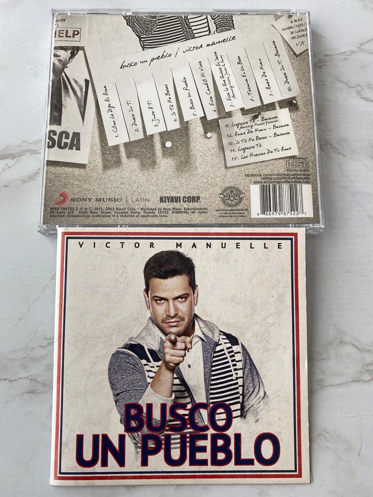 Victor Manuel – Busco Un Pueblo (2012)