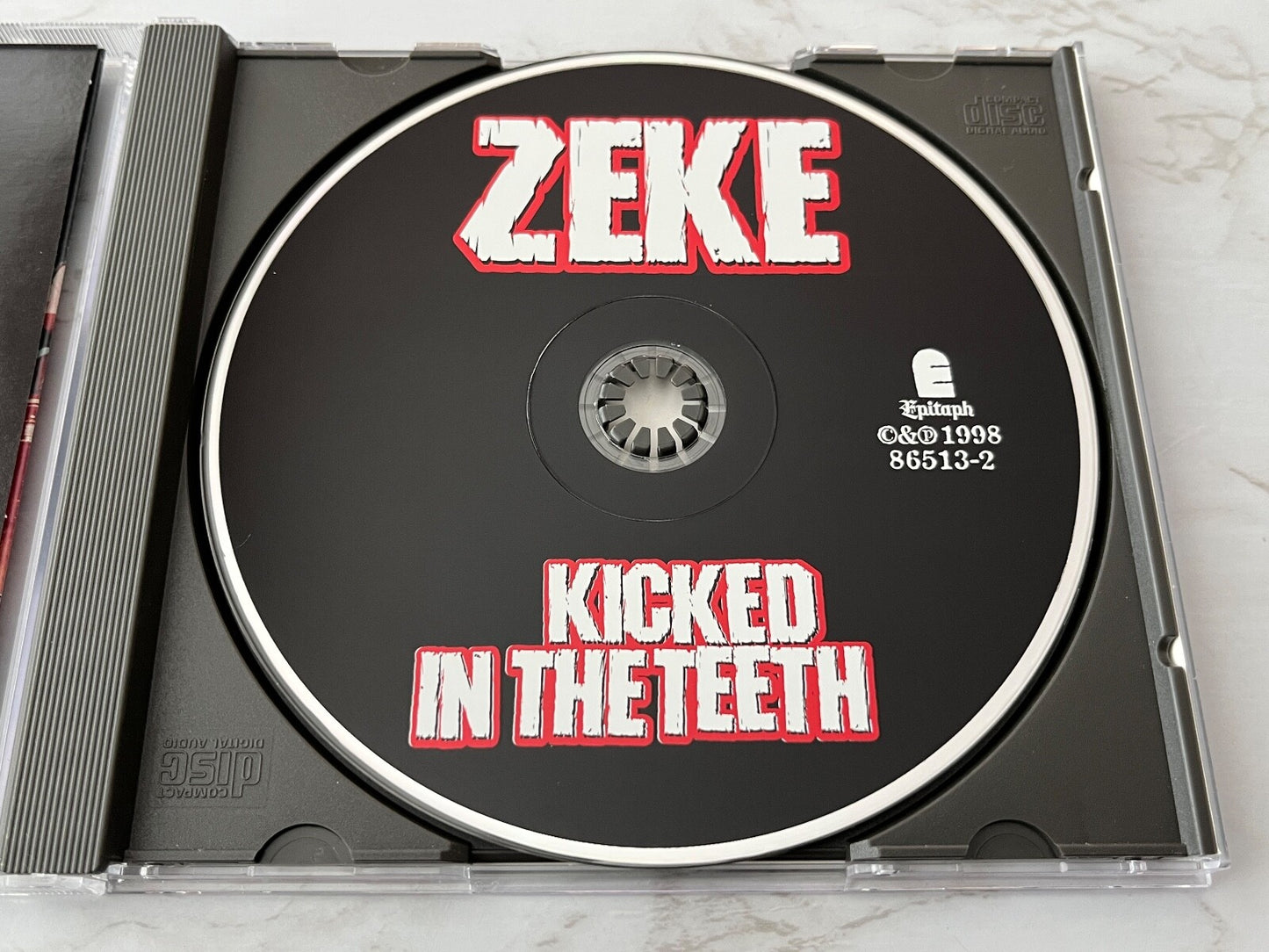 Zeke – Kicked In The Teeth (1998)