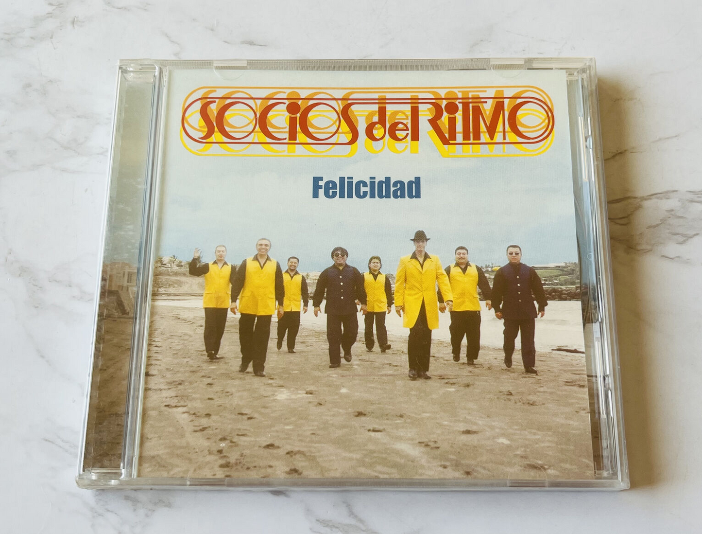Socios Del Ritmo – Felicidad (2000)