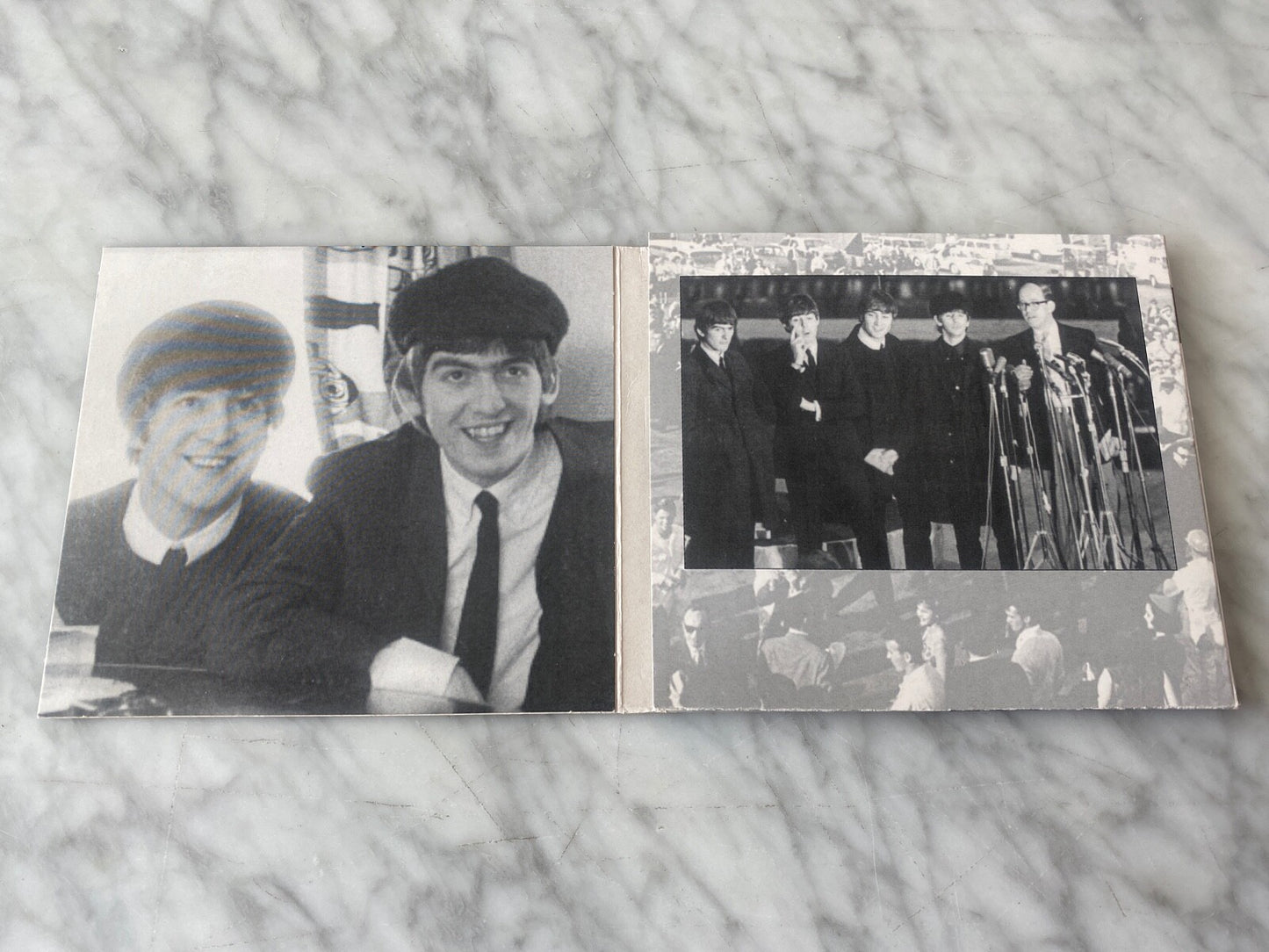 The Beatles – Photos & Interview Vol. 1 & 2 2 (1995)