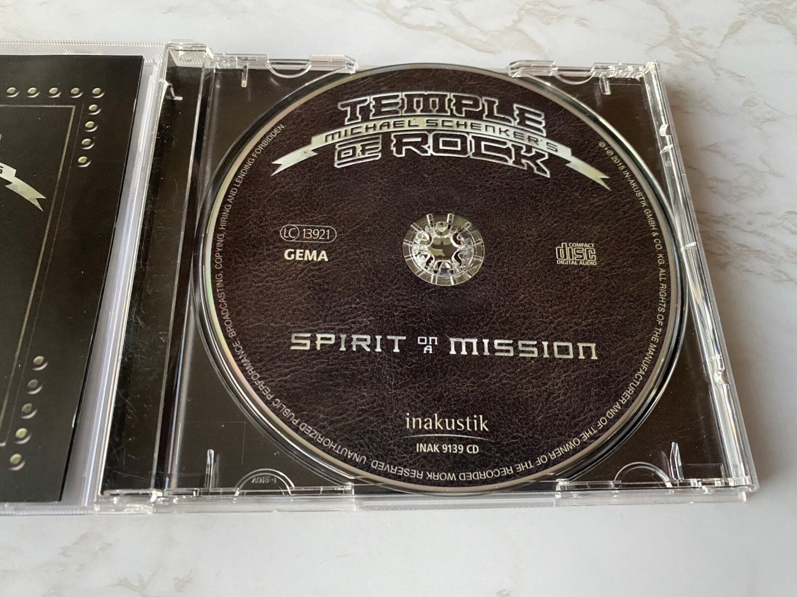 Michael Schenker – Spirit On A Mission (2015)