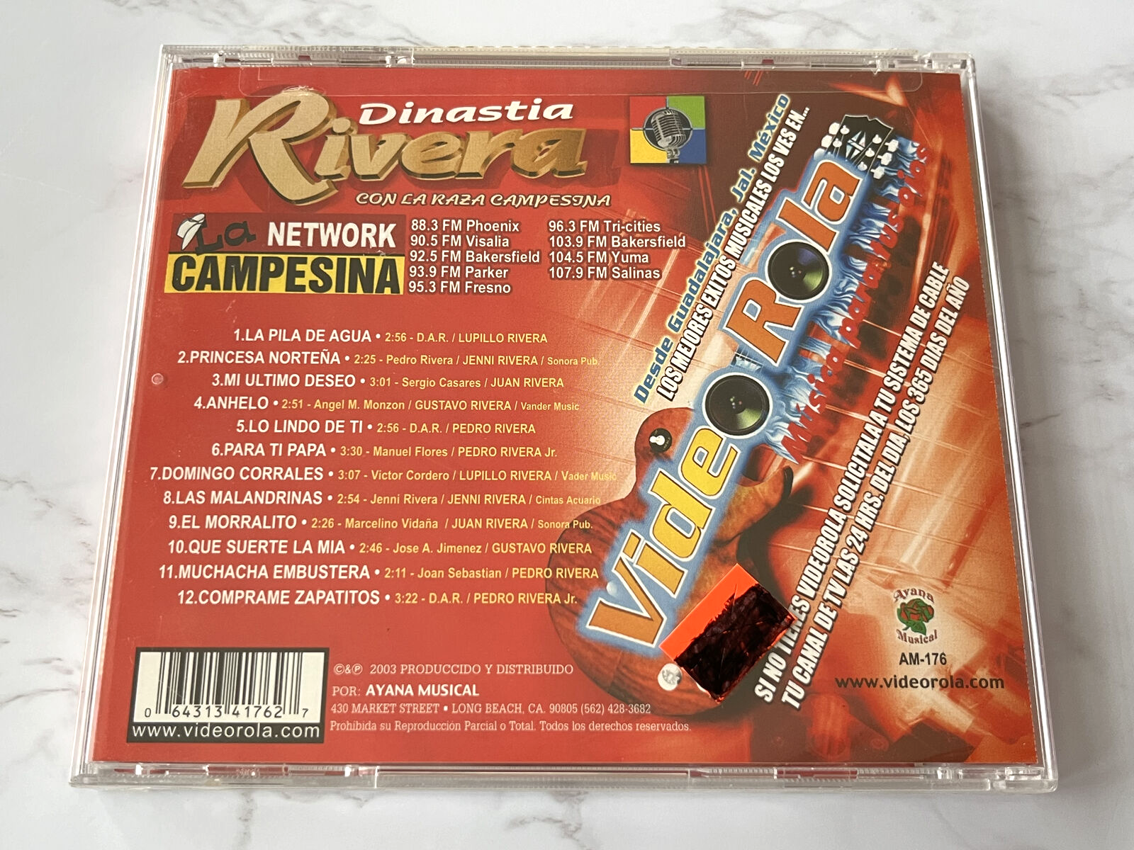 Dinastia Rivera, Jenni Rivera, Lupillo Rivera, Various – Con La Raza Campesina (2003)