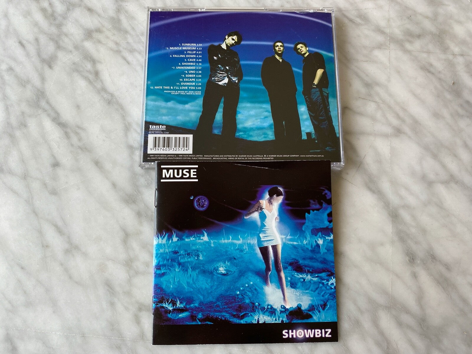 Muse – Showbiz (1999) [AUSTRALIA PRESS]