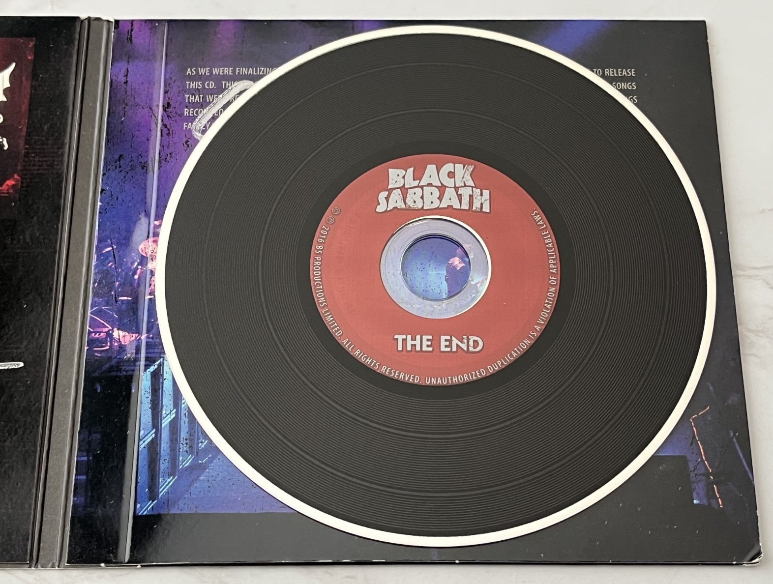 Ozzy Osbourne – Black Sabbath The End (Digipak) (2016)