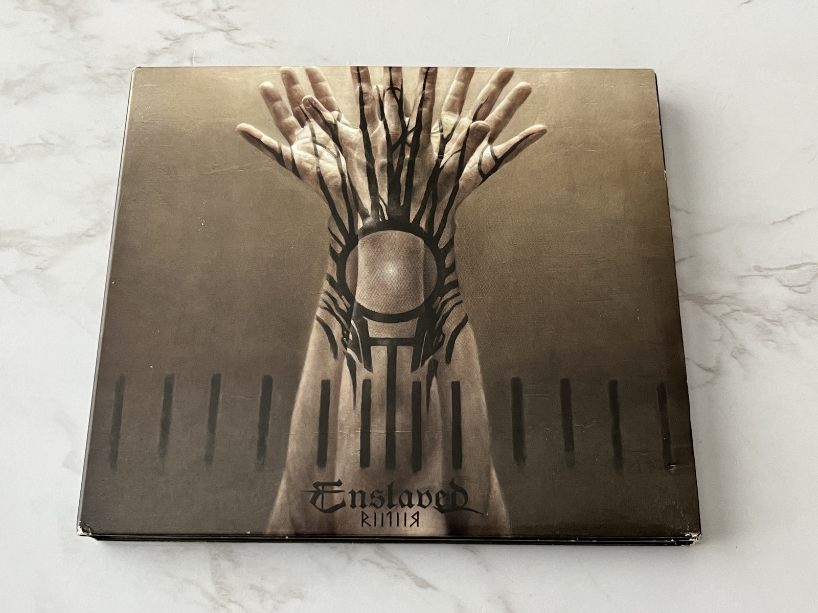 Enslaved – Riitiir (Deluxe Edition, Digipak, CD/DVD) (2012)